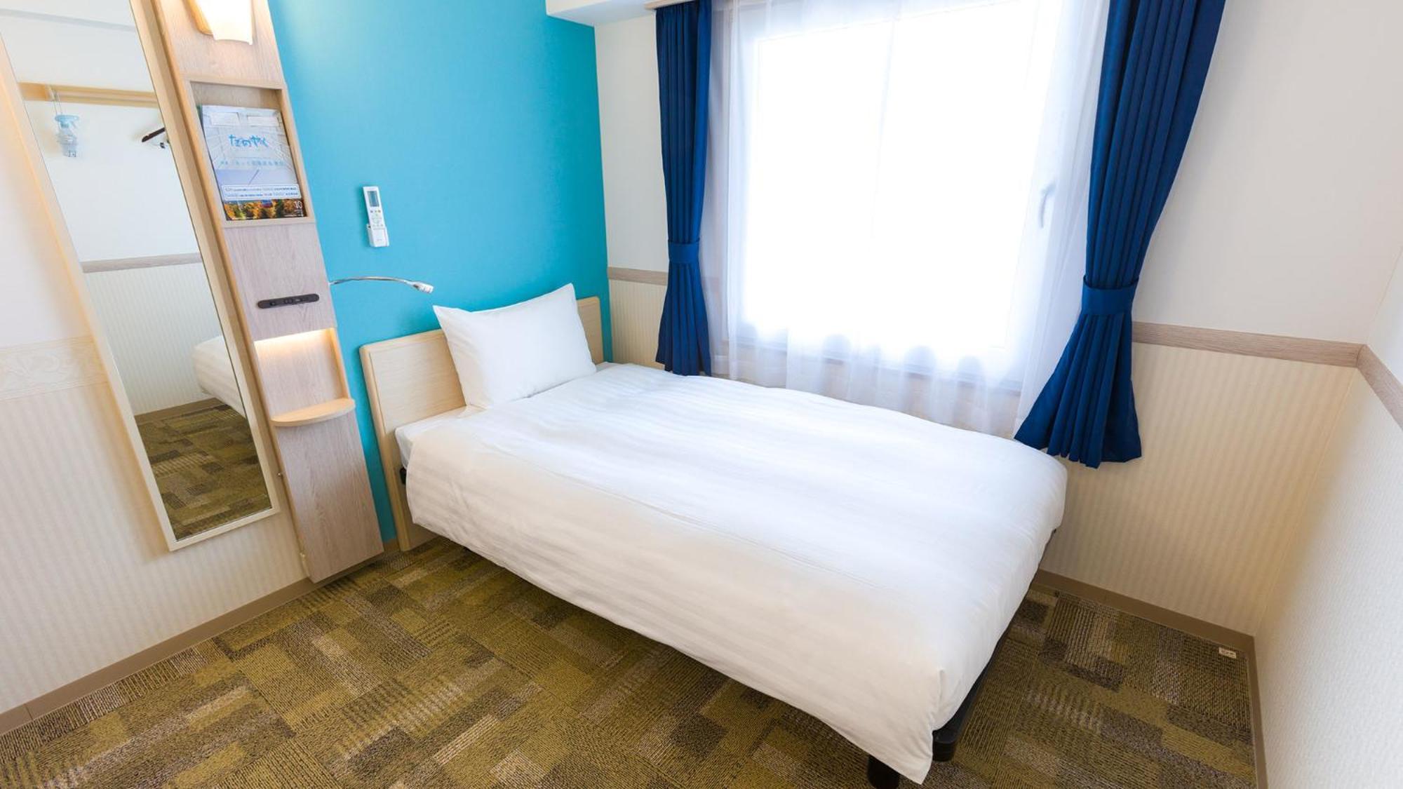 Toyoko Inn Marugame Ekimae חדר תמונה